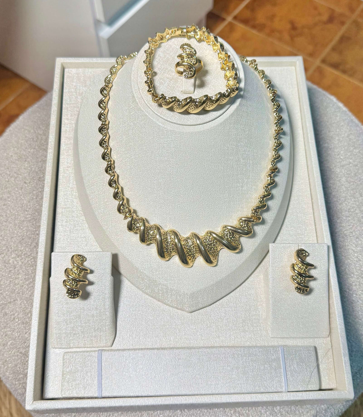 PARURE GRAZIELLA 4 PIÈCES - SAPHIRA